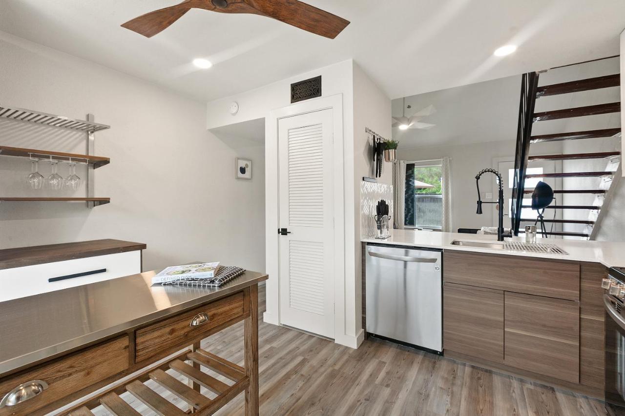 Contemporary Couples Getaway Near Austin Favorites - Loft 21 Leilighet Eksteriør bilde